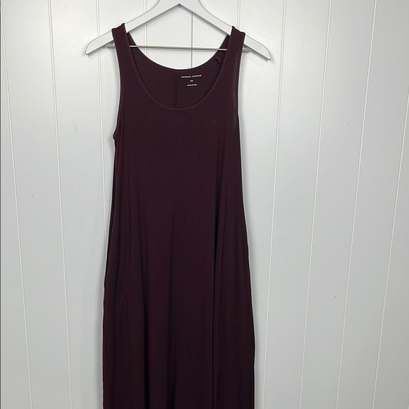 Universal Standard Womens Dress 2XS Burgundy Sleeveless Maxi Pockets Hi-Low New - Picture 1 of 12
